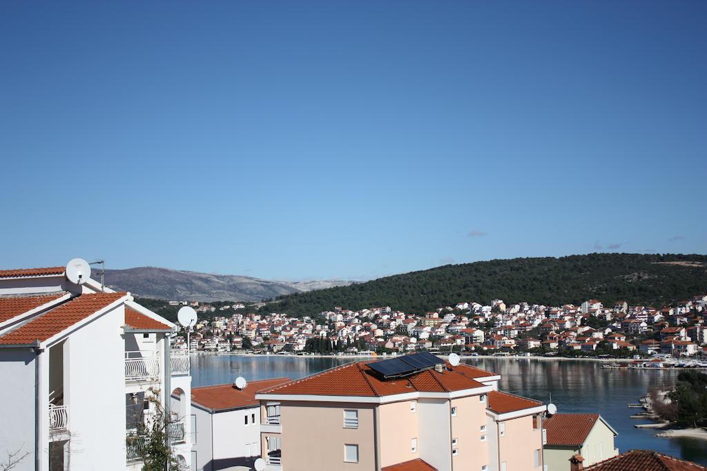 Andrea Apartments Trogir Habitación foto